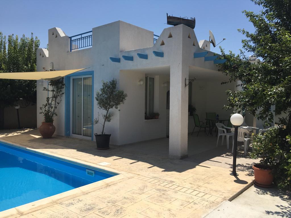 Philippos Paphos Villas - Villa 3 ภายนอก รูปภาพ