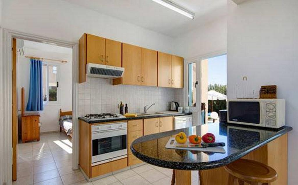 Philippos Paphos Villas - Villa 3 ภายนอก รูปภาพ
