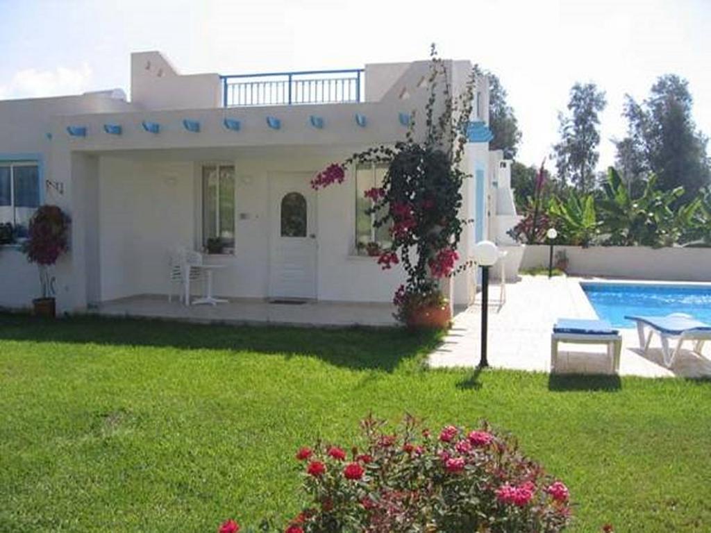 Philippos Paphos Villas - Villa 3 ภายนอก รูปภาพ