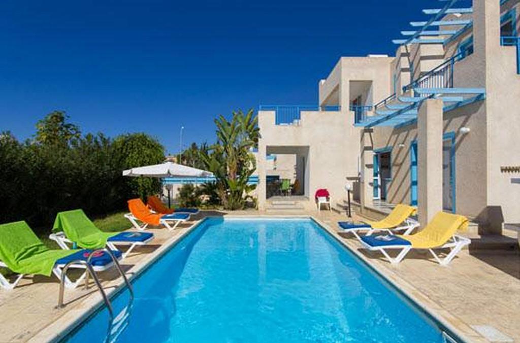 Philippos Paphos Villas - Villa 3 ภายนอก รูปภาพ