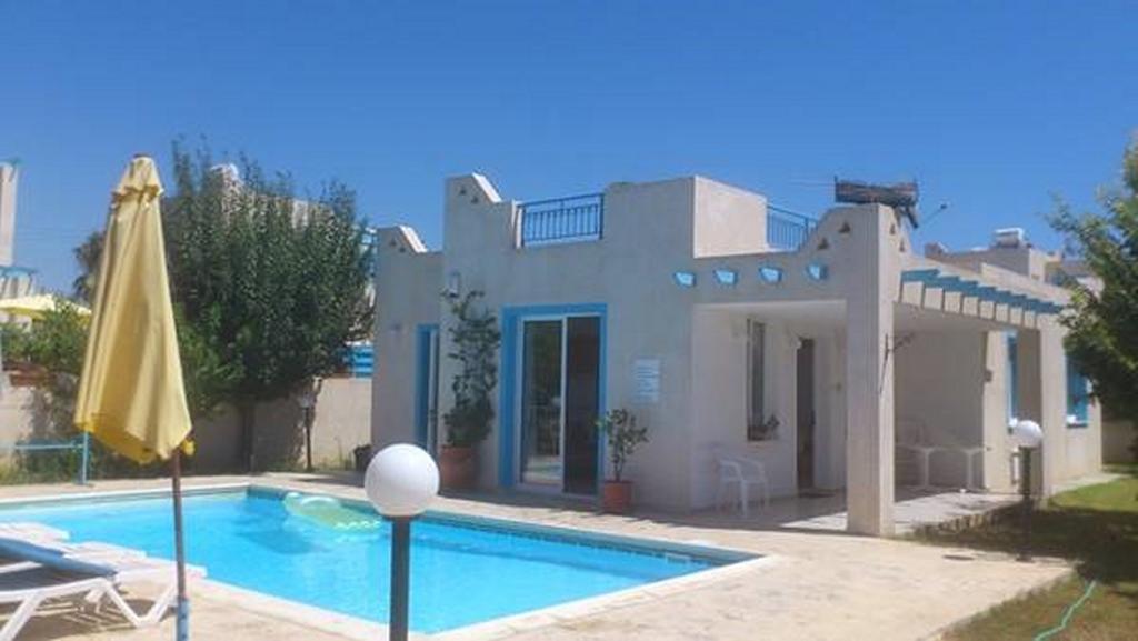 Philippos Paphos Villas - Villa 3 ภายนอก รูปภาพ