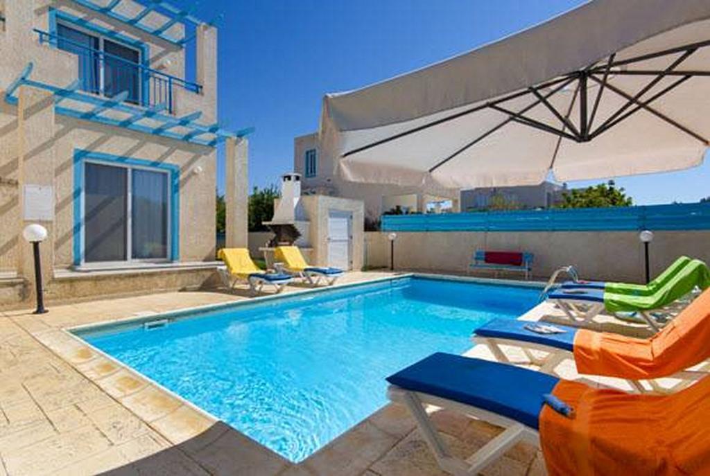 Philippos Paphos Villas - Villa 3 ภายนอก รูปภาพ
