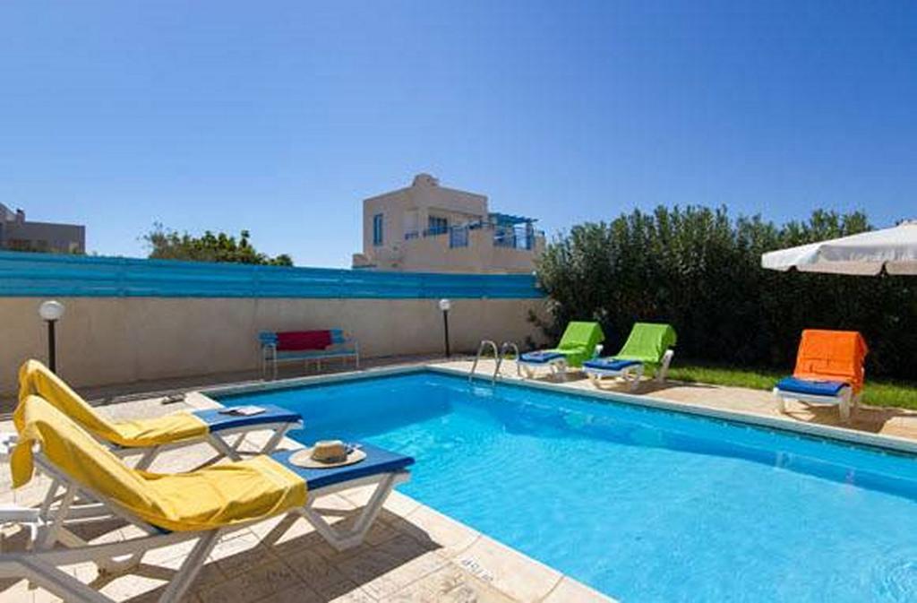 Philippos Paphos Villas - Villa 3 ภายนอก รูปภาพ